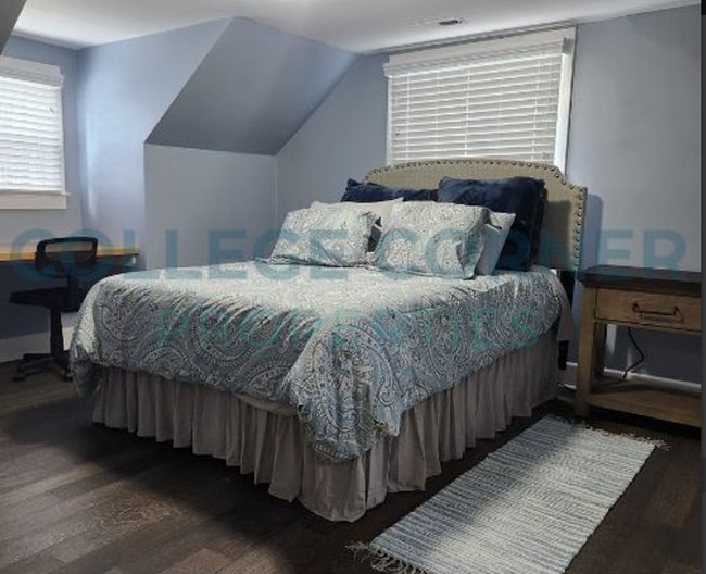 Building Photo - 1243 Brookwood Dr