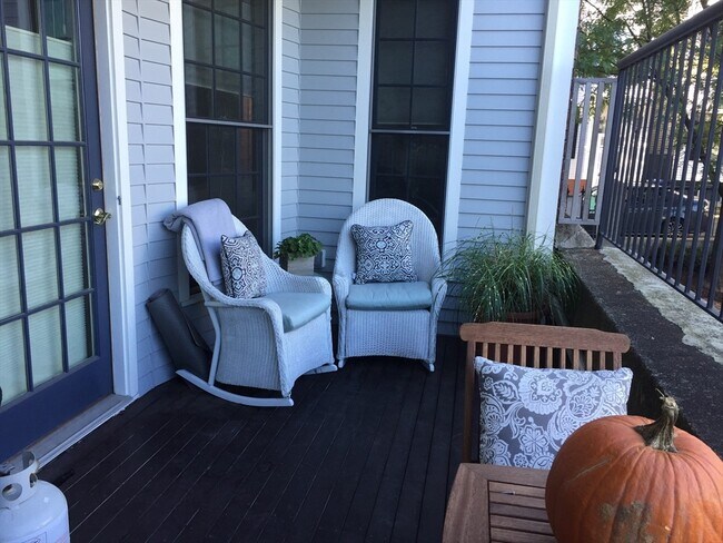 Building Photo - 21 Prospect St