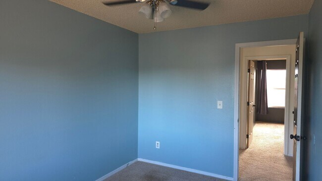 Building Photo - Tri-level home near Ft. Carson!!!