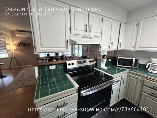 Building Photo - 43390 Nestucca River Rd