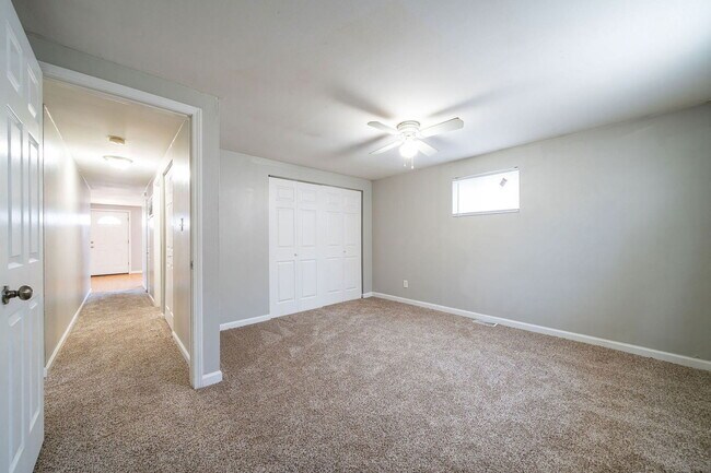 Building Photo - 509 Elsmere St