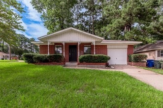 Building Photo - 3011 Sand Dr