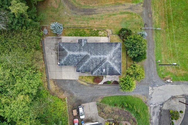 Building Photo - 502 E Ferndale Ave