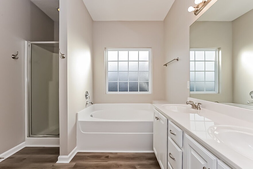 Building Photo - 120 Emma Ct