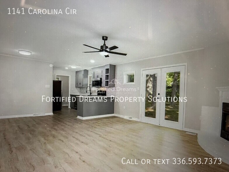 Building Photo - 1141 Carolina Cir