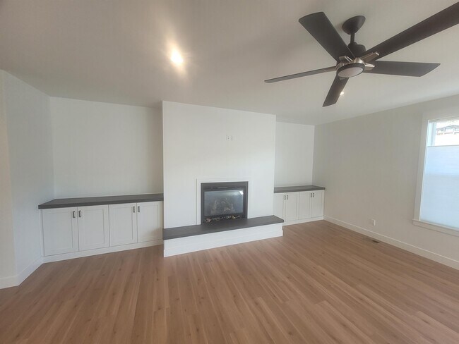 Building Photo - 1491 N Jerry Gertsch Ln