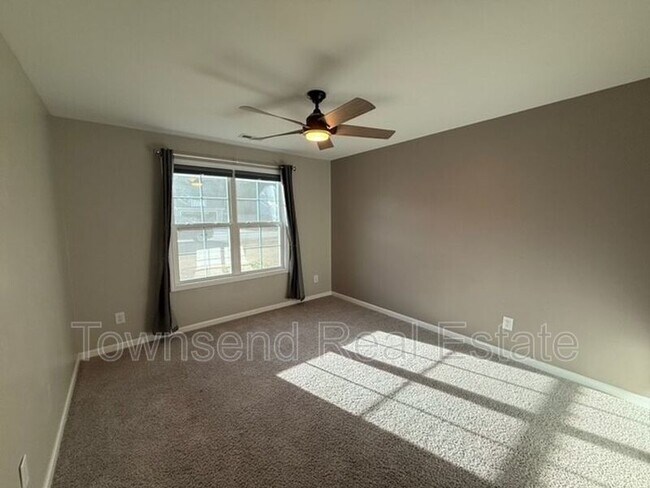 Building Photo - 83 Kotata Ave