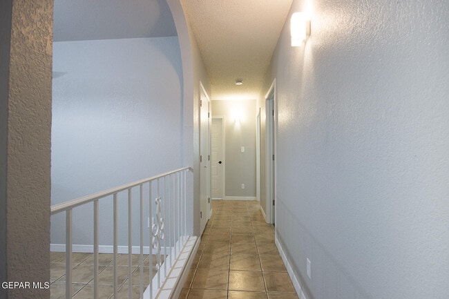 Building Photo - 3311 Catherine Ann Dr