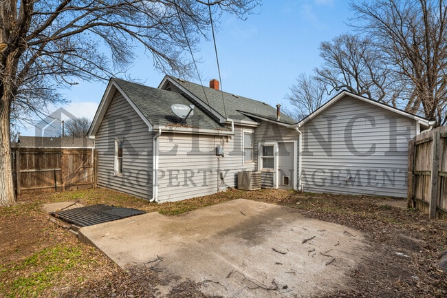 Building Photo - 119 Harrison St