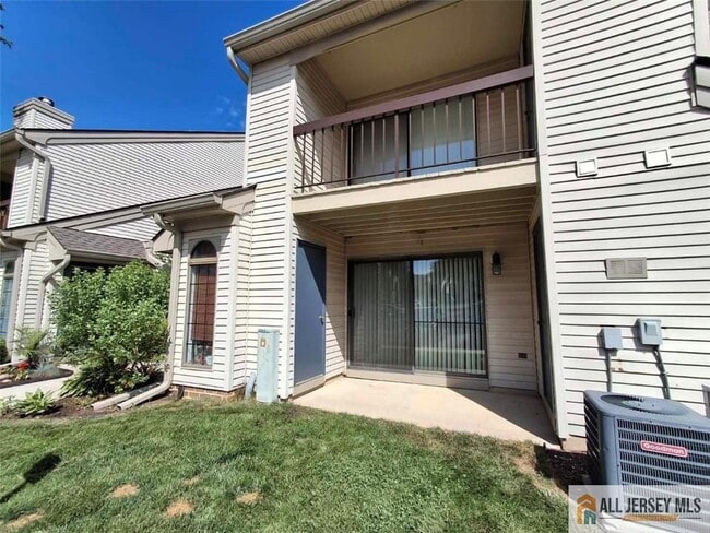 Building Photo - 511 Sunshine Ct