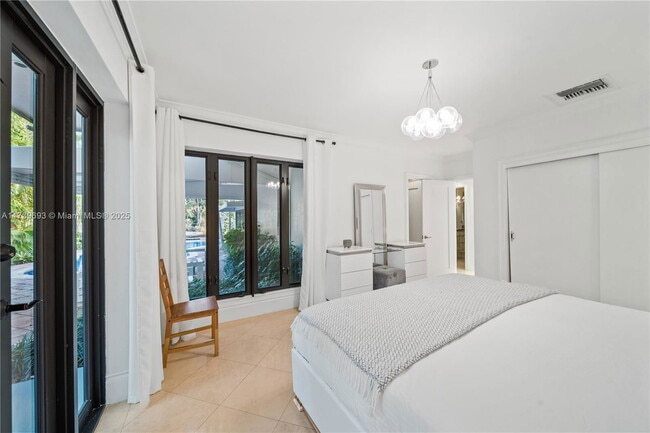 Building Photo - 1840 Cleveland Rd