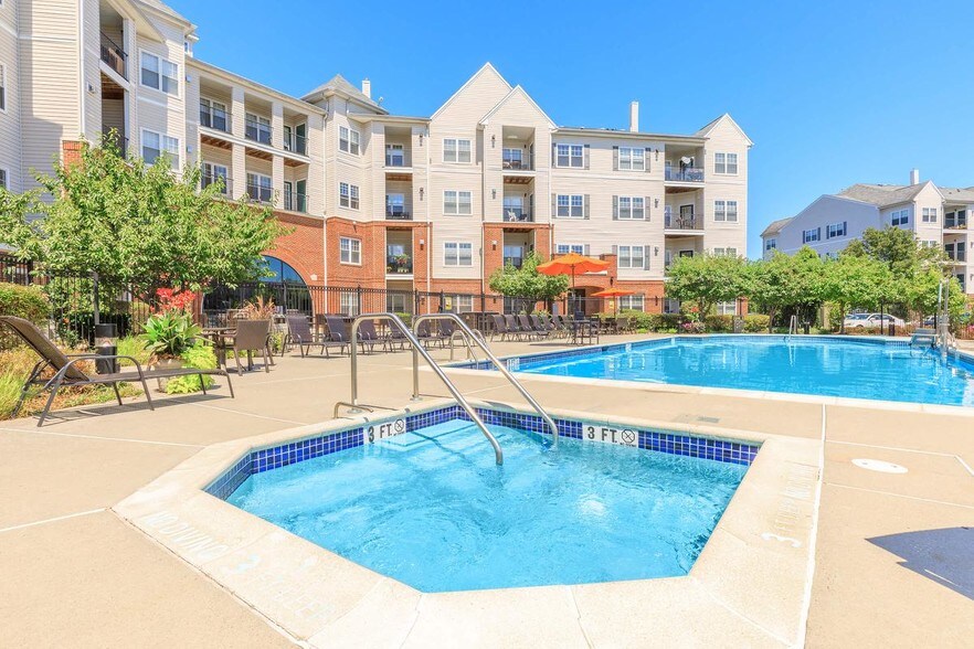The Apartments at Aberdeen Station 1000 Central Ave Aberdeen NJ 07747 Apartment Finder