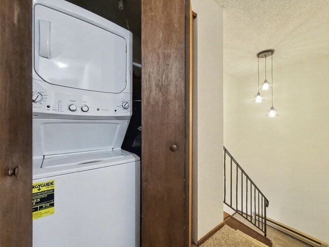 Building Photo - 14327 123rd Ave NE