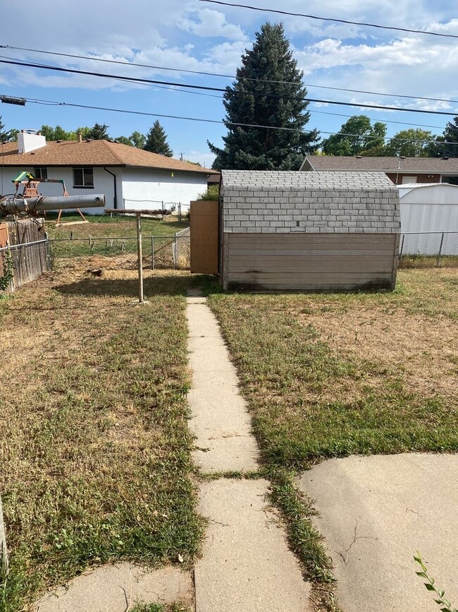 Building Photo - 3 Bedroom, 1 Bath Ranch Home in Northwest ...