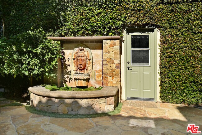 Building Photo - 12207 Cantura St