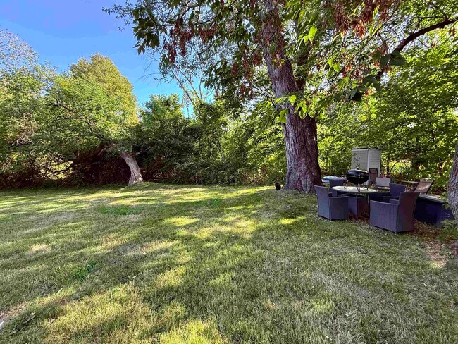 Building Photo - 145 Indigo Hill Rd