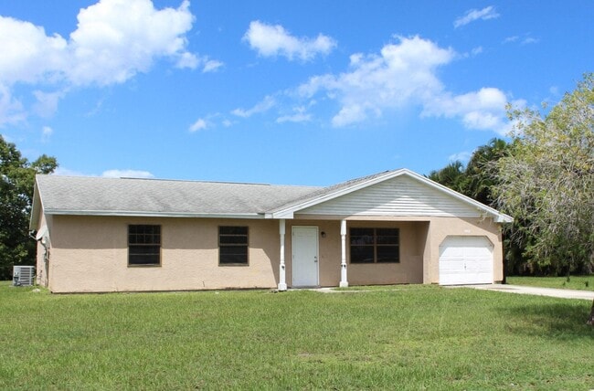 Primary Photo - 2058 SE West Dunbrooke Cir