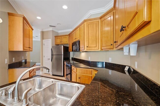 Building Photo - 3931 Branford Ct