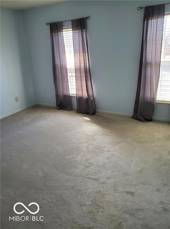 Building Photo - 5643 N Rockingham Ln