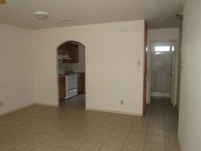 Building Photo - 1720 Juarez Ave
