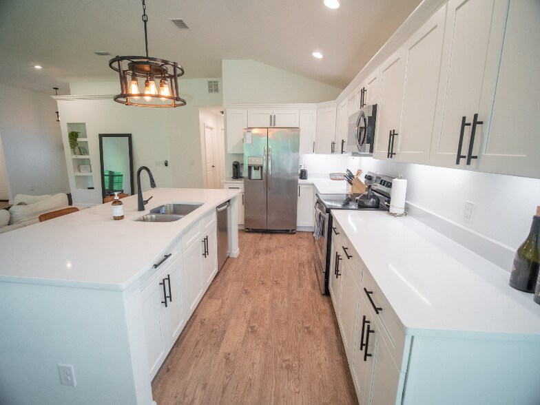 Building Photo - 315 Lindale Glen