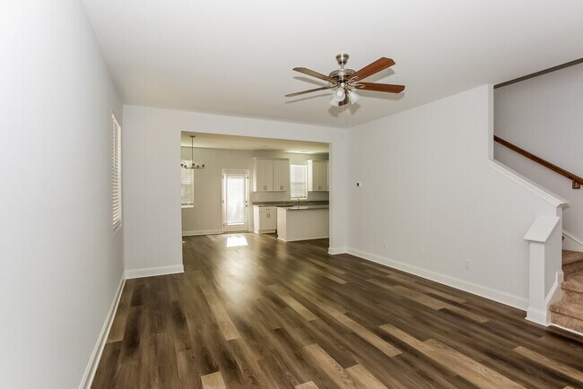 Building Photo - 519 Granby Cir