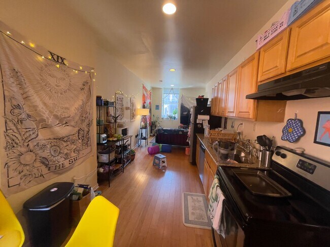 Building Photo - 1518 N 17th St