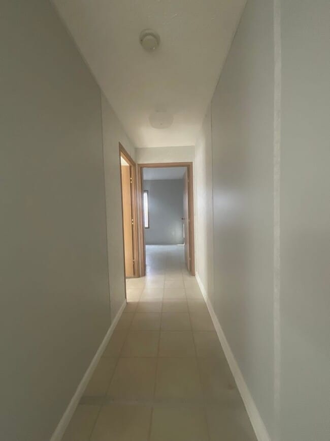Building Photo - 127 Lonesome Hill Rd