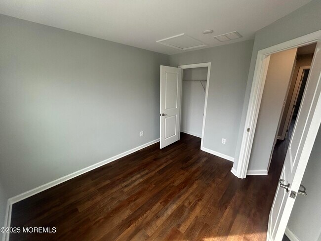 Building Photo - 201 Rio Grande Dr