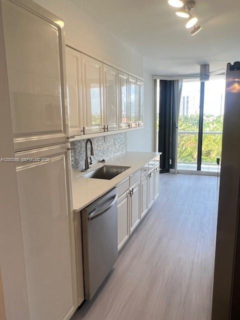 Building Photo - 3600 Yacht Club Dr