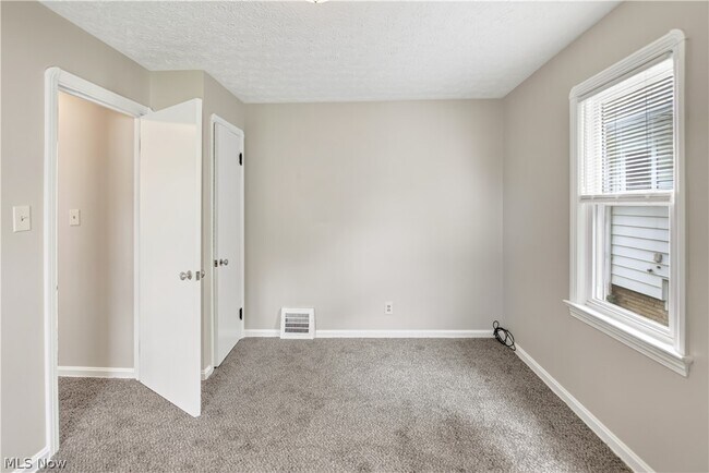 Building Photo - 2808 Portman Ave