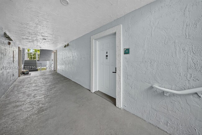 Building Photo - 8540 SW 212th St