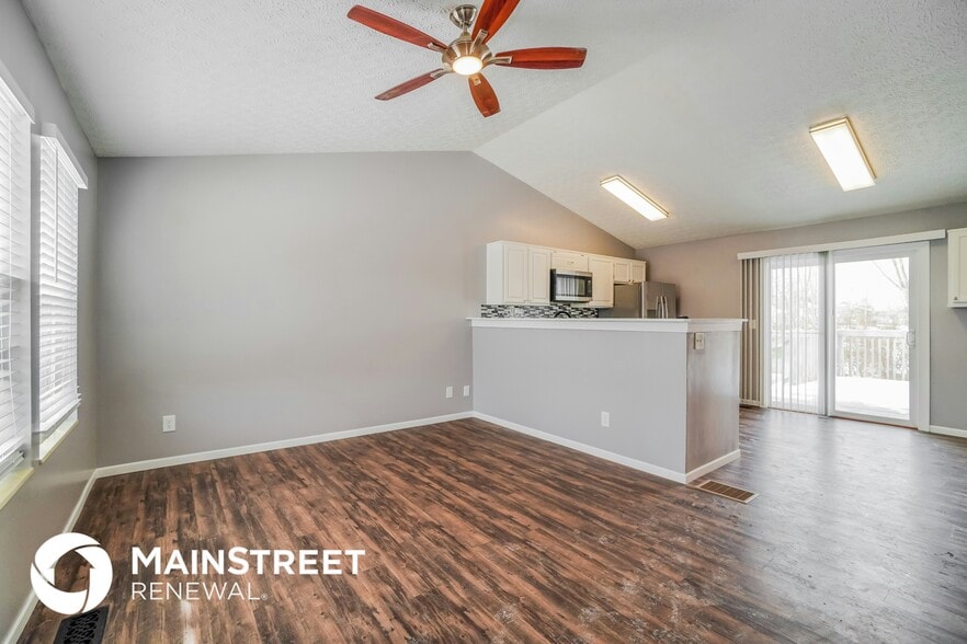 Building Photo - 4551 Sandridge St