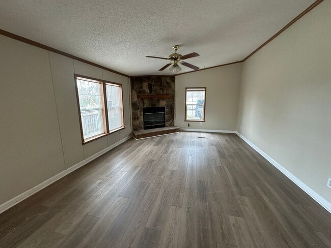 Building Photo - Spacious home in Campbell County. Country living!