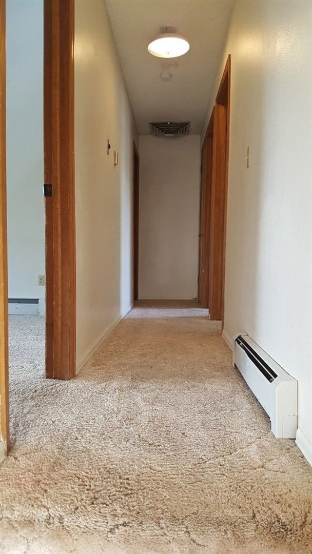 Building Photo - Charming 3-Bedroom Duplex in the Heart of Town
