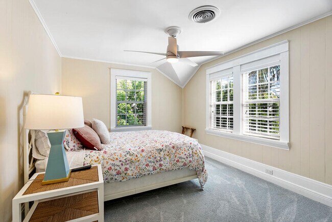 Building Photo - 141 Australian Ave