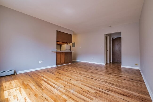 Building Photo - 5450 N Winthrop Ave