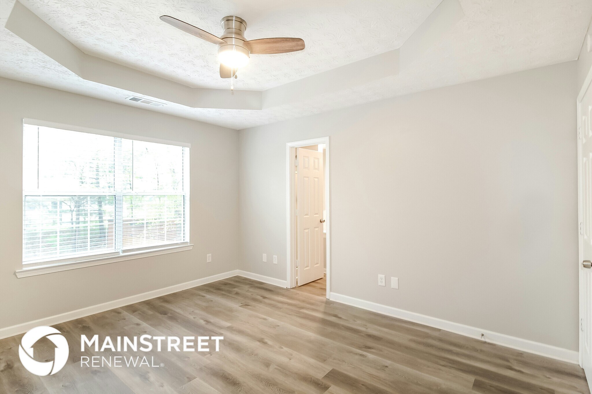Building Photo - 1286 Live Oak Terrace
