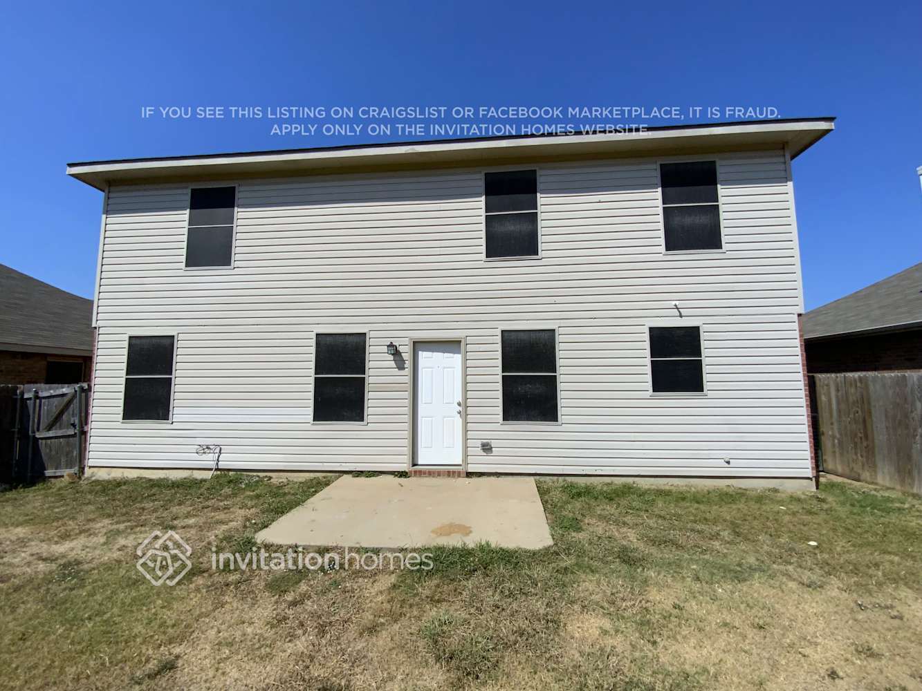 Building Photo - 1321 Gayle St