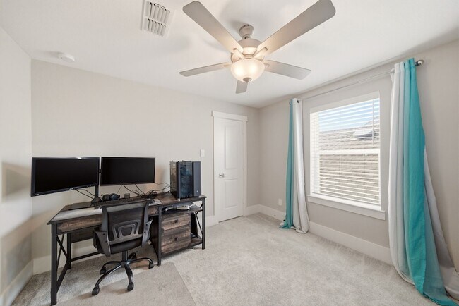 Building Photo - 1417 Biondo Way