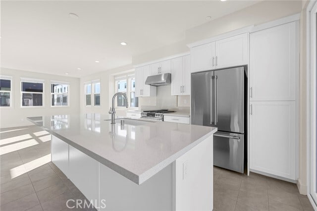 Building Photo - 19011 Main St