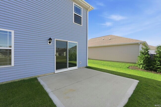 Building Photo - 4152 Bradley Dr