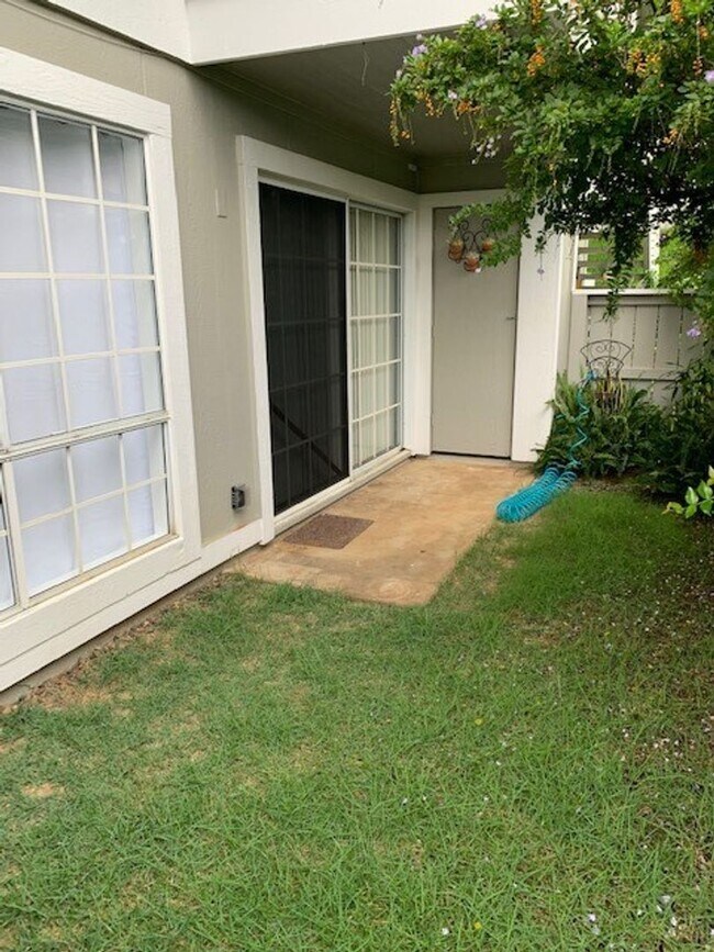 Building Photo - Haiku Point Townhouse - Ground floor 2 bedroom, 1 bath with 2 parking!