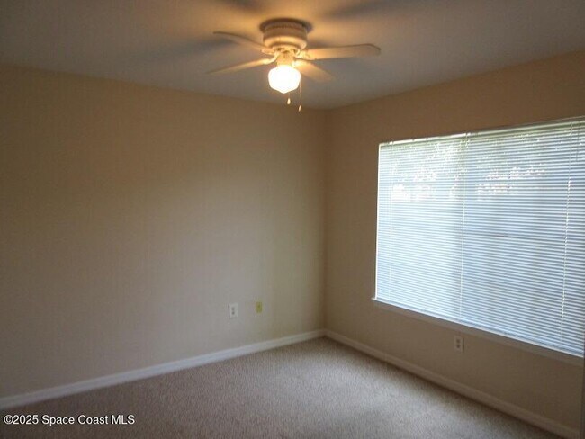 Building Photo - 3551 D'Avinci Way