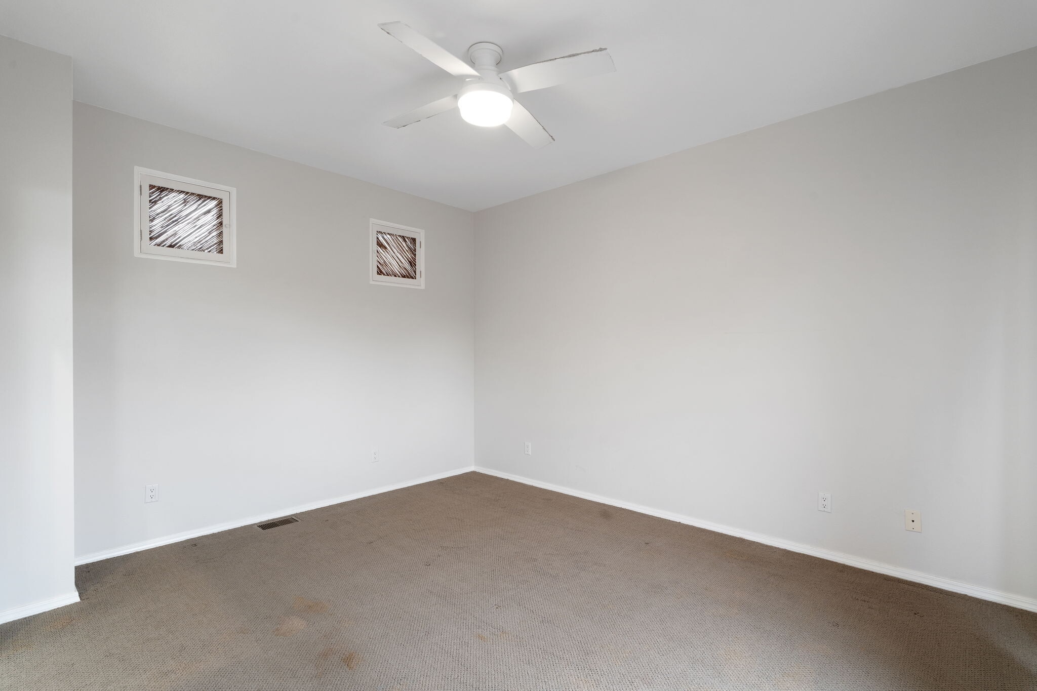 Building Photo - 663 Bishops Lodge Rd