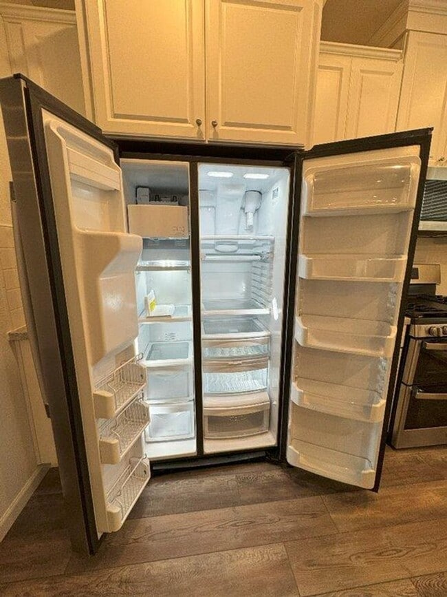 Building Photo - Like New Lennar Home FOR RENT