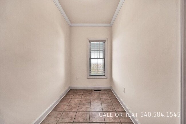 Building Photo - 6982 Linn Cove Court