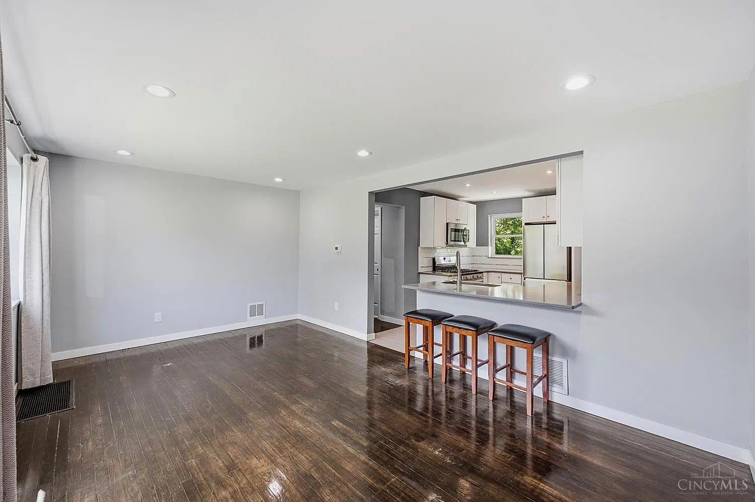 Building Photo - 5417 Cannas Dr