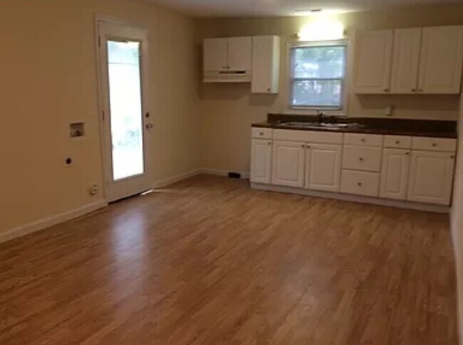 Building Photo - The Cozy Home: 3-Bedroom Rental in Vibrant Apex
