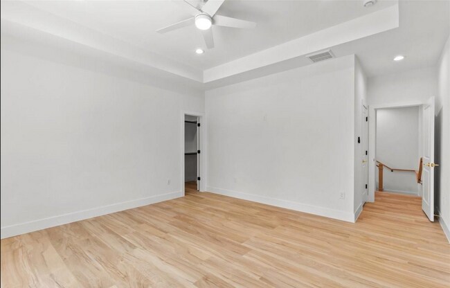 Building Photo - 8323 Observatory St